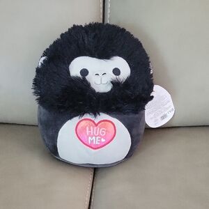 NWT Aron 8" Squishmallow